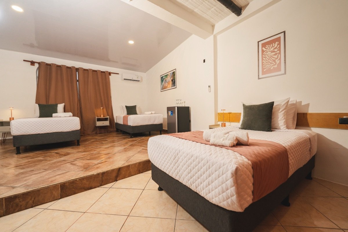 Habitación Triple Familiar Hotel Crossman